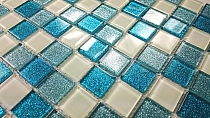 Mozaika skleneá brokát bielo -modrá